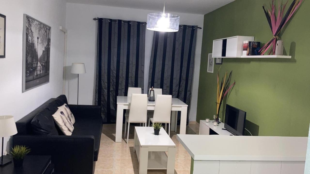 Apartamento Las Encinas Lägenhet Caces Exteriör bild